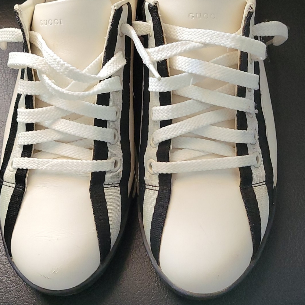 Sneakers - Picture 3 of 10